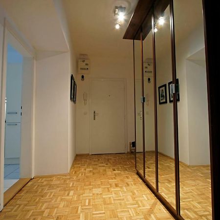 Apartment Close To Stephansdom Vienna Luaran gambar